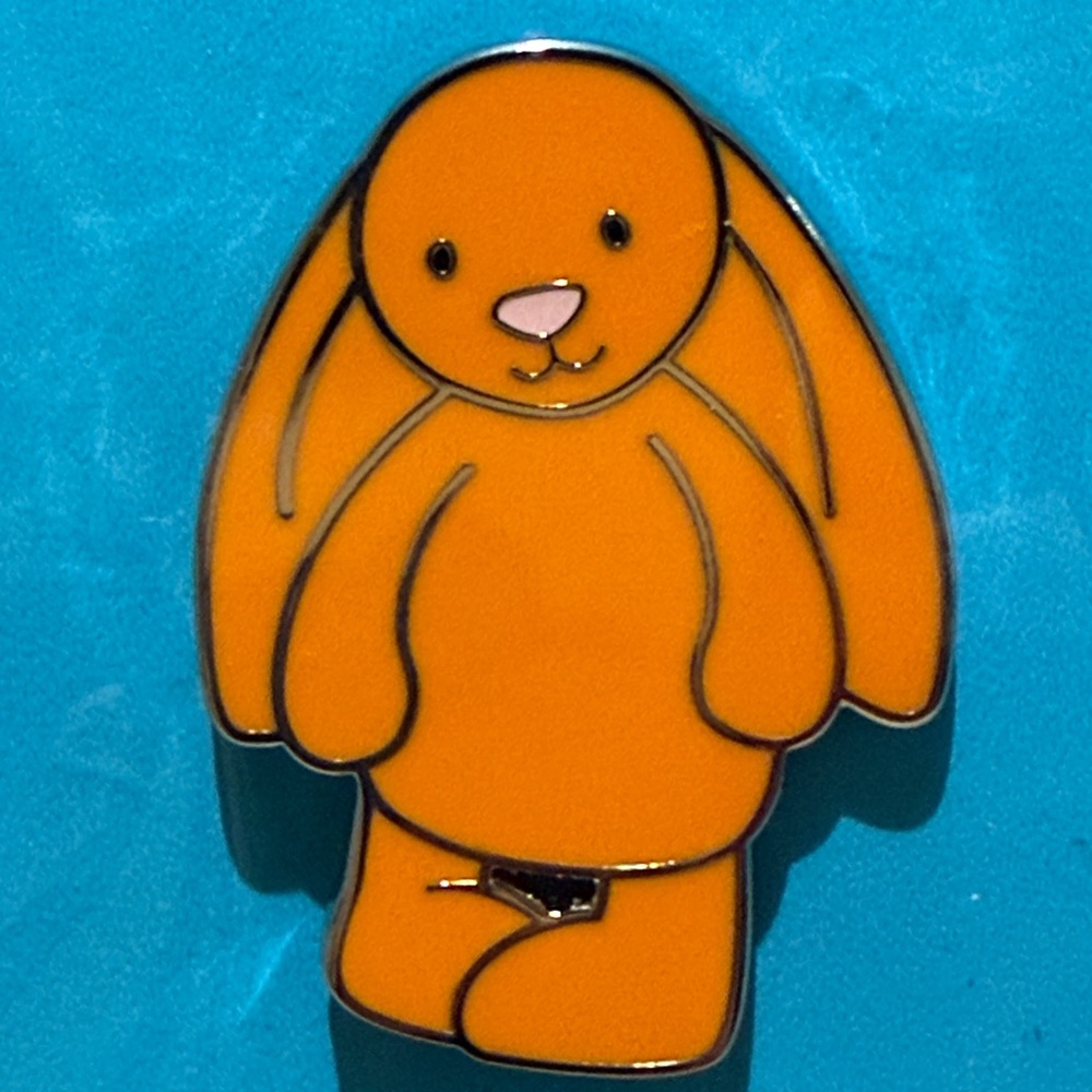 Jellycat Amberley Bunny Enamel Pin Badge.